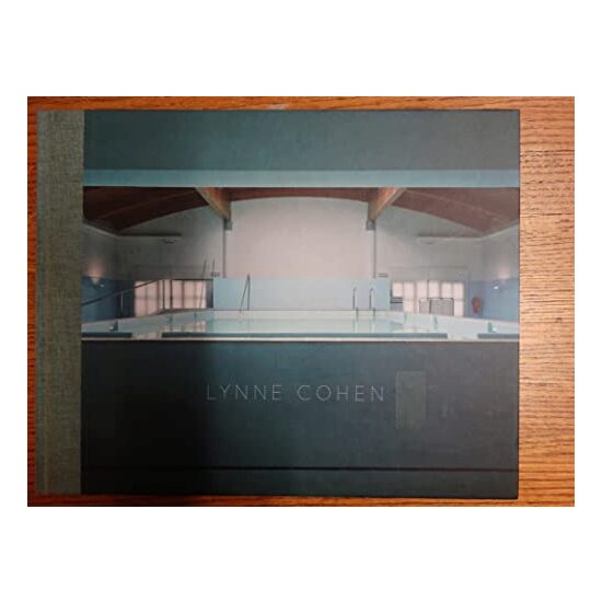 Lynne Cohen - Imagine 1