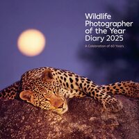 Wildlife Photographer Of The Year: Desk Diary 2025(...)