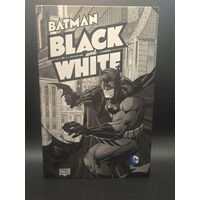 Batman: Black and White Graphic Novel + Batman: Gotham Knight Blu-ray/DVD