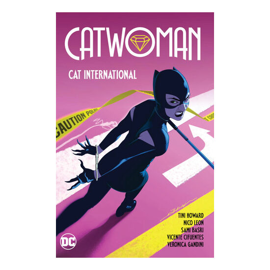 Catwoman. Vol. 2. Cat international